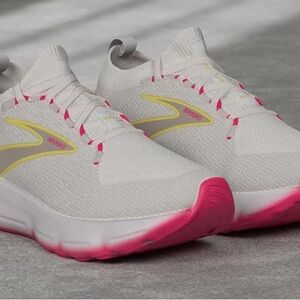 Brooks Women's Glycerin 20 Stealthfit Running Shoes